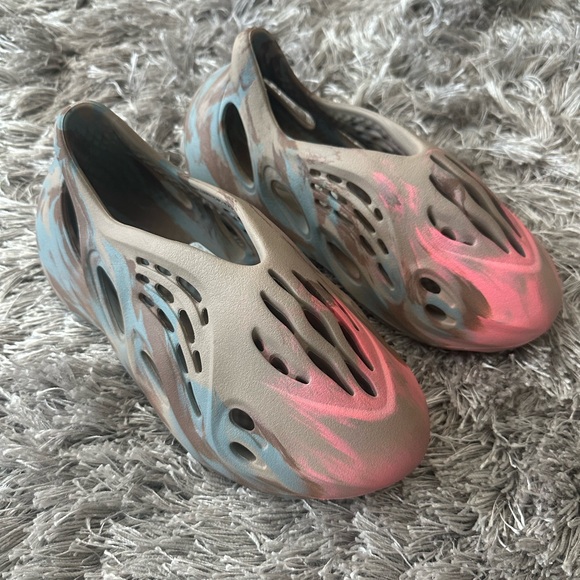 Yeezy Other - Yeezy foam Runner